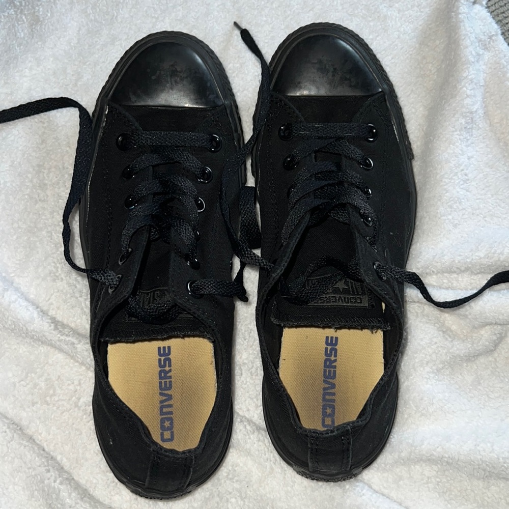 Converse Low Tops
